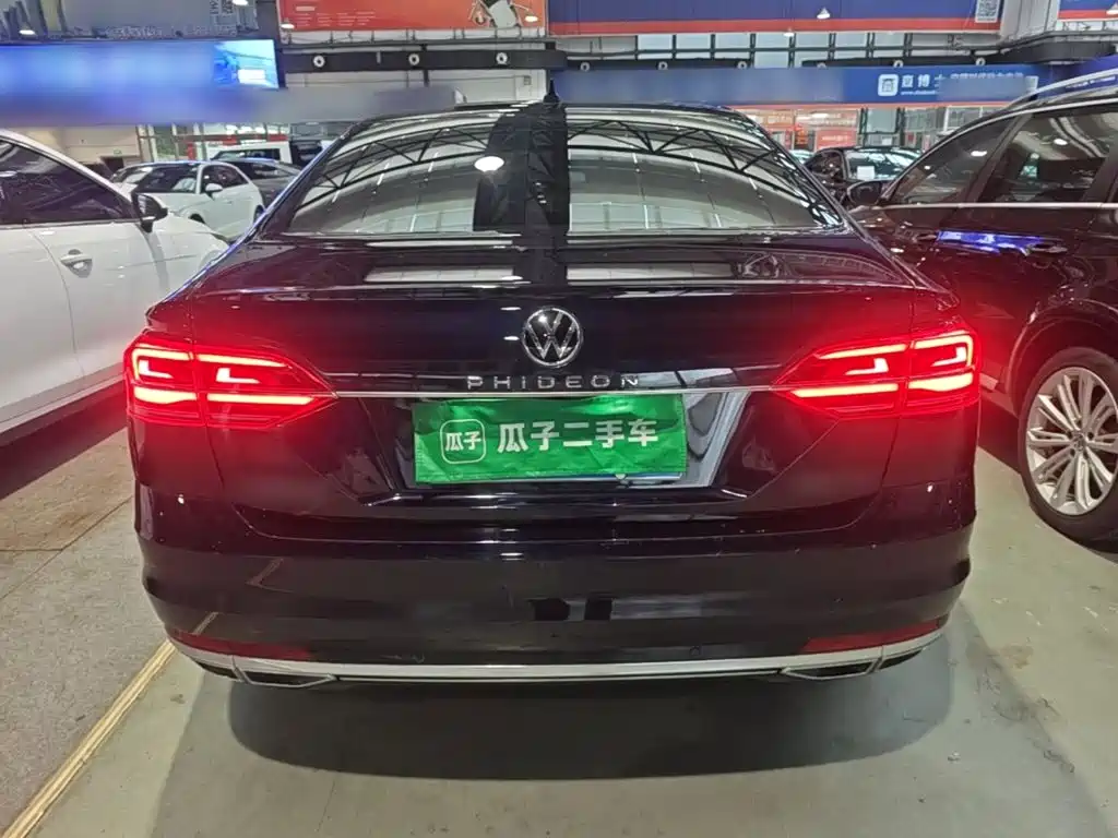 Volkswagen Phideon — фото 6