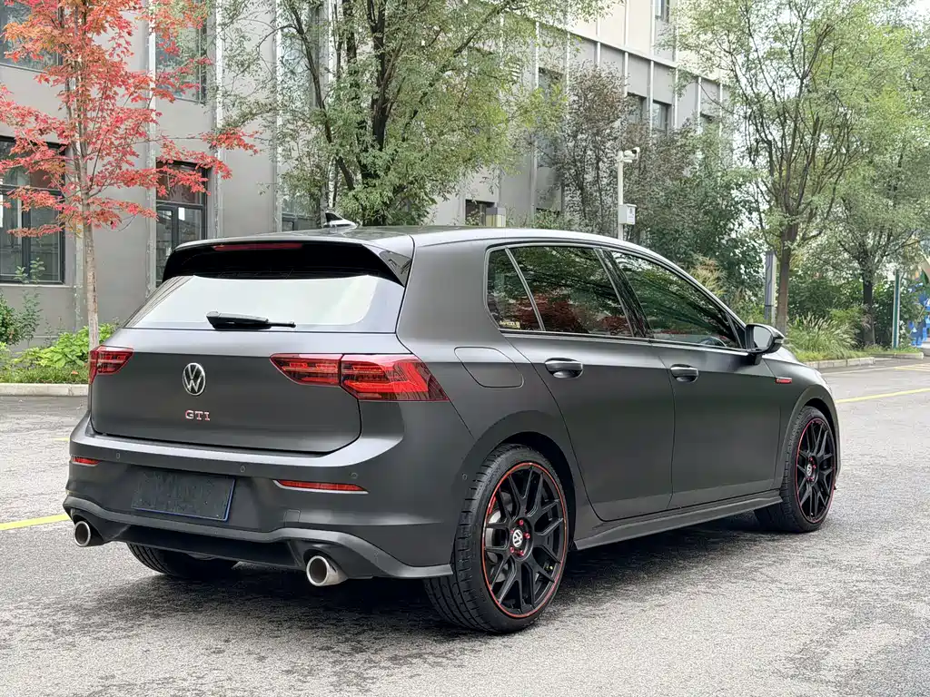 Volkswagen Golf GTI — фото 7