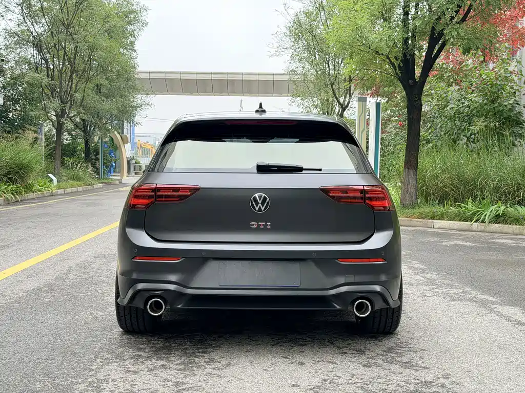 Volkswagen Golf GTI — фото 8