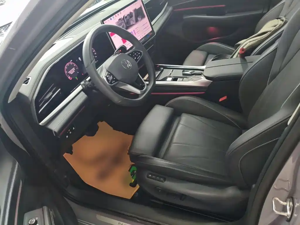 Volkswagen Passat — фото 15