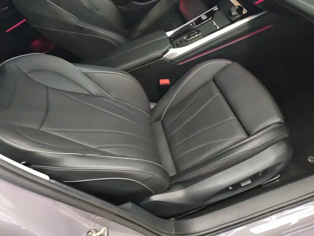 Volkswagen Passat — фото 25
