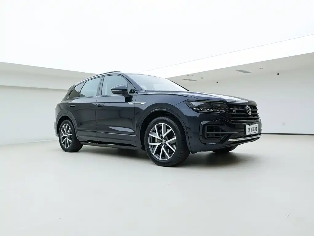 Volkswagen Touareg — фото 3