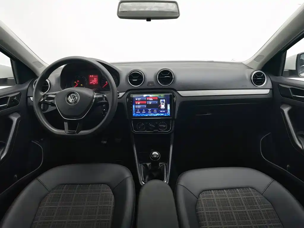 Volkswagen Jetta — фото 5