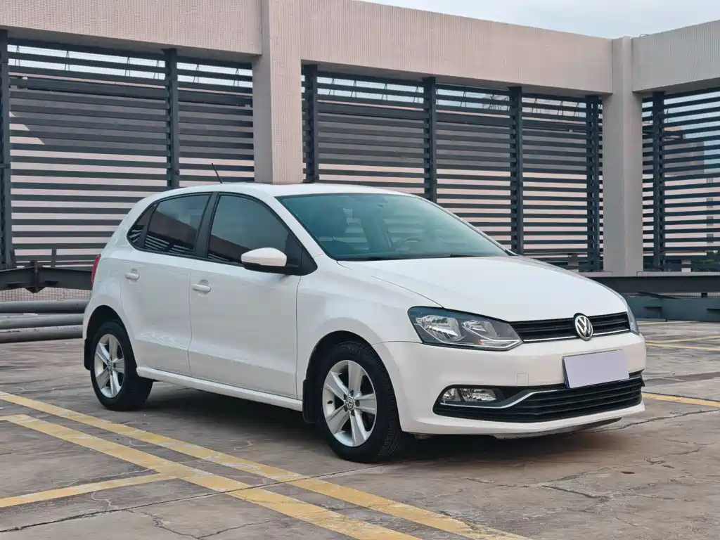 Volkswagen Polo — фото 3