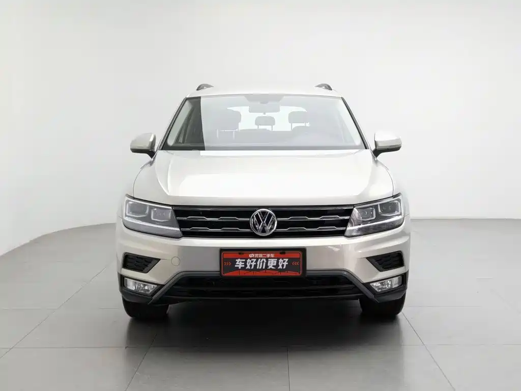 Volkswagen Tiguan L — фото 3