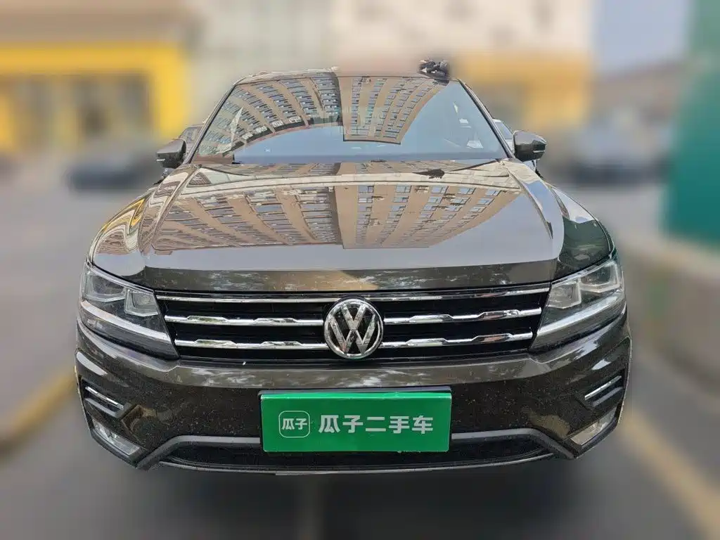 Volkswagen Tiguan L — фото 2