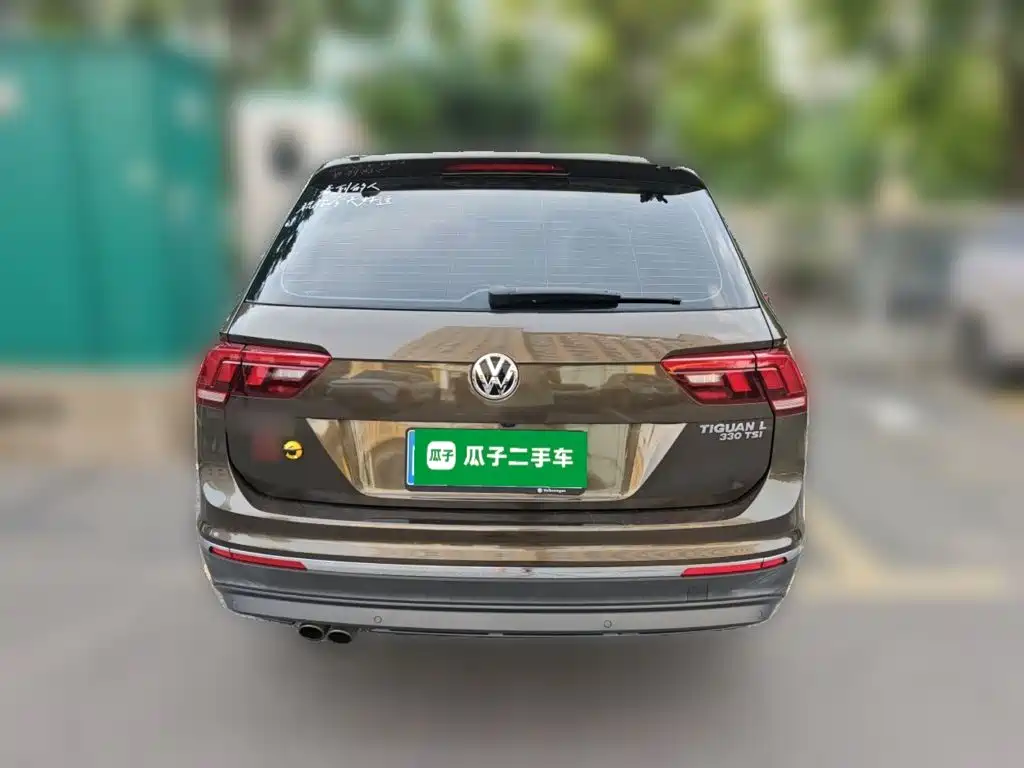 Volkswagen Tiguan L — фото 3