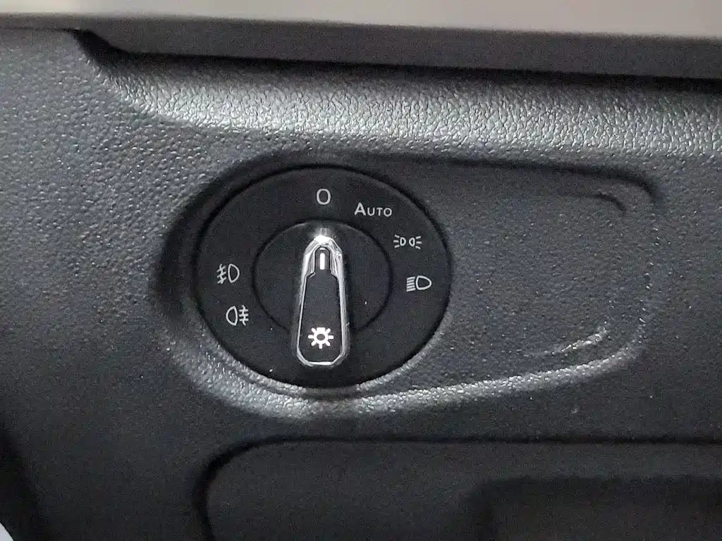 Volkswagen Passat — фото 21