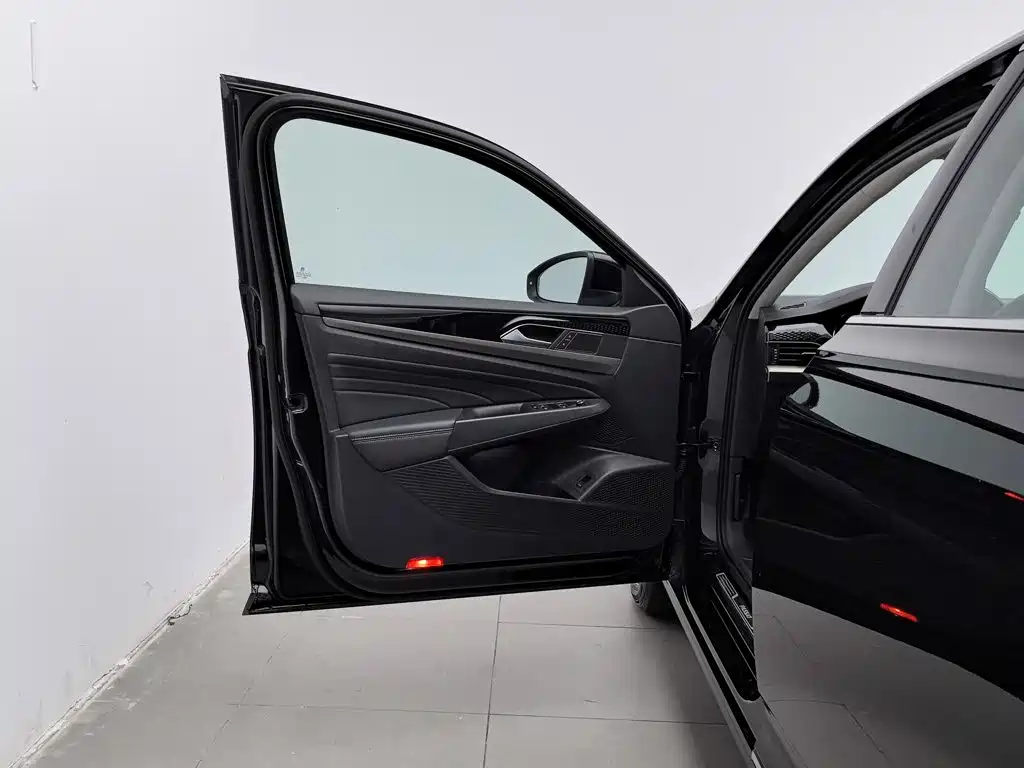 Volkswagen Passat — фото 8