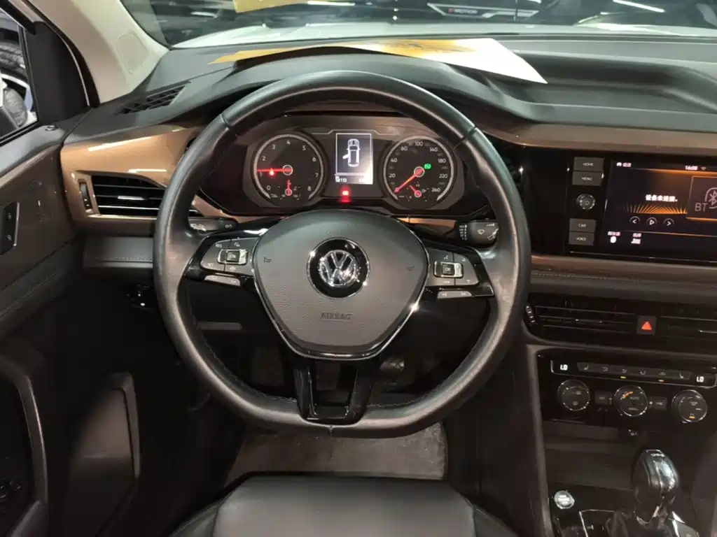 Volkswagen Tharu — фото 11