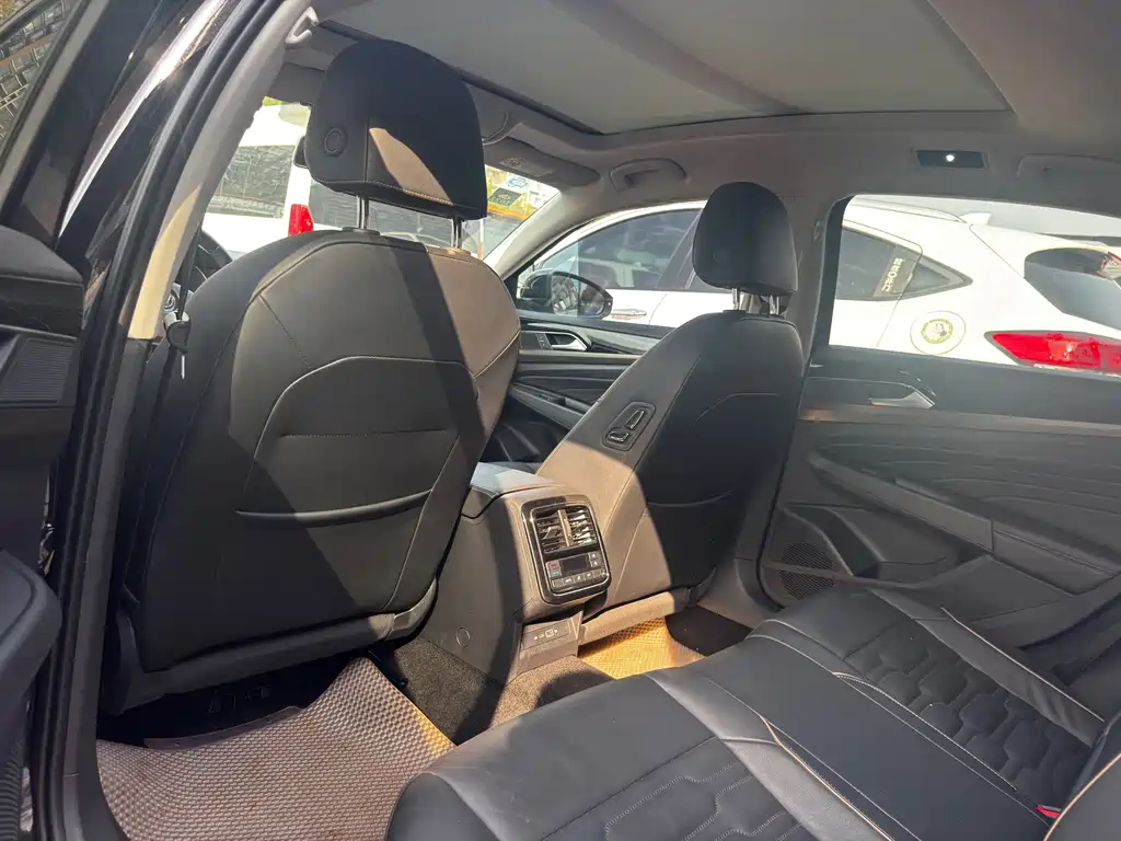 Volkswagen Passat — фото 5