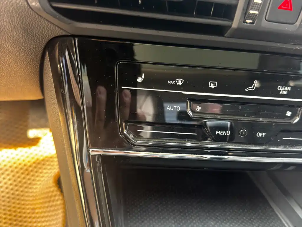 Volkswagen Passat — фото 8