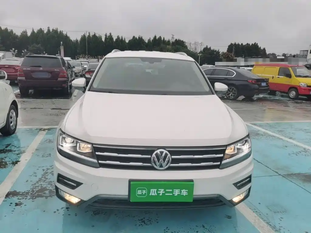 Volkswagen Tiguan L — фото 3