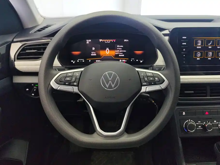 Volkswagen Tharu — фото 15