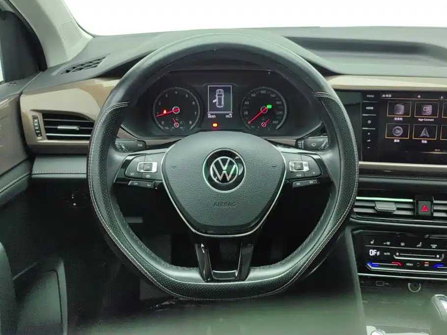 Volkswagen Tharu — фото 15