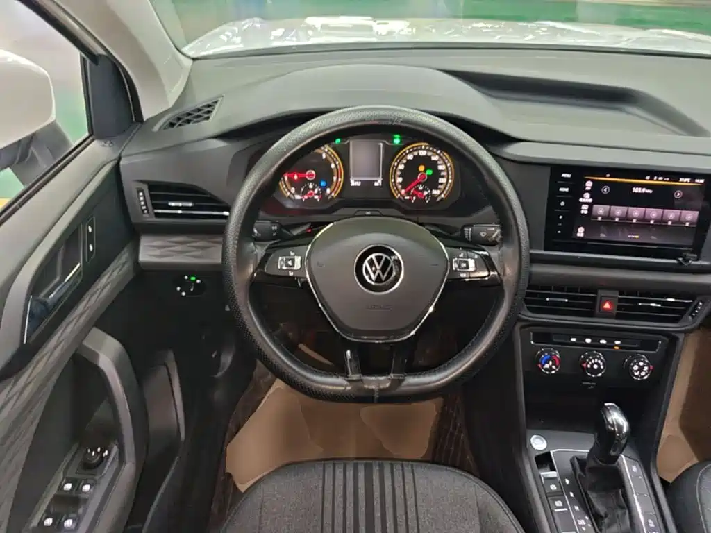 Volkswagen Tharu — фото 7