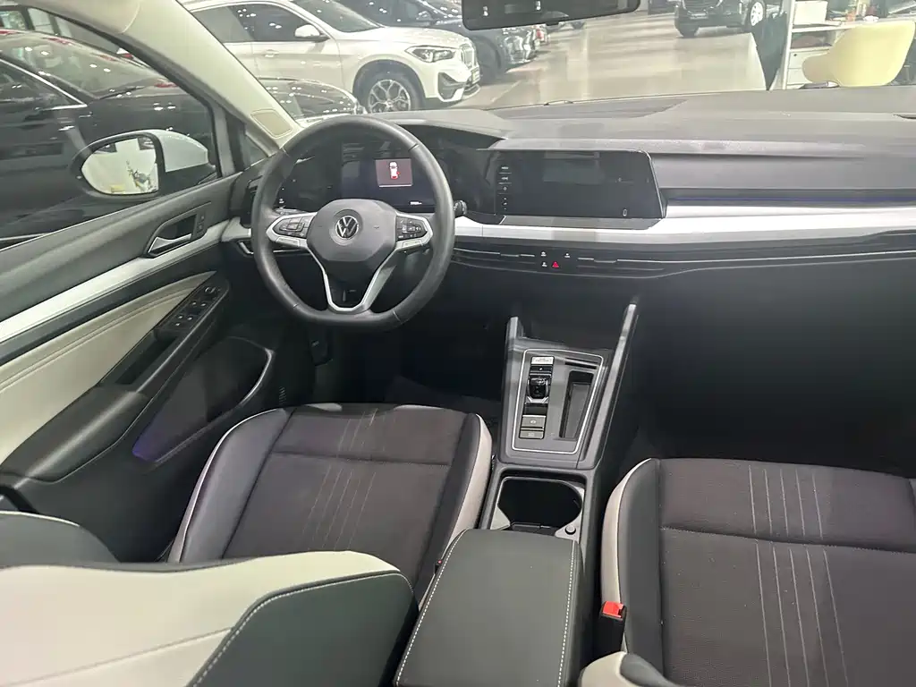 Volkswagen Golf — фото 6