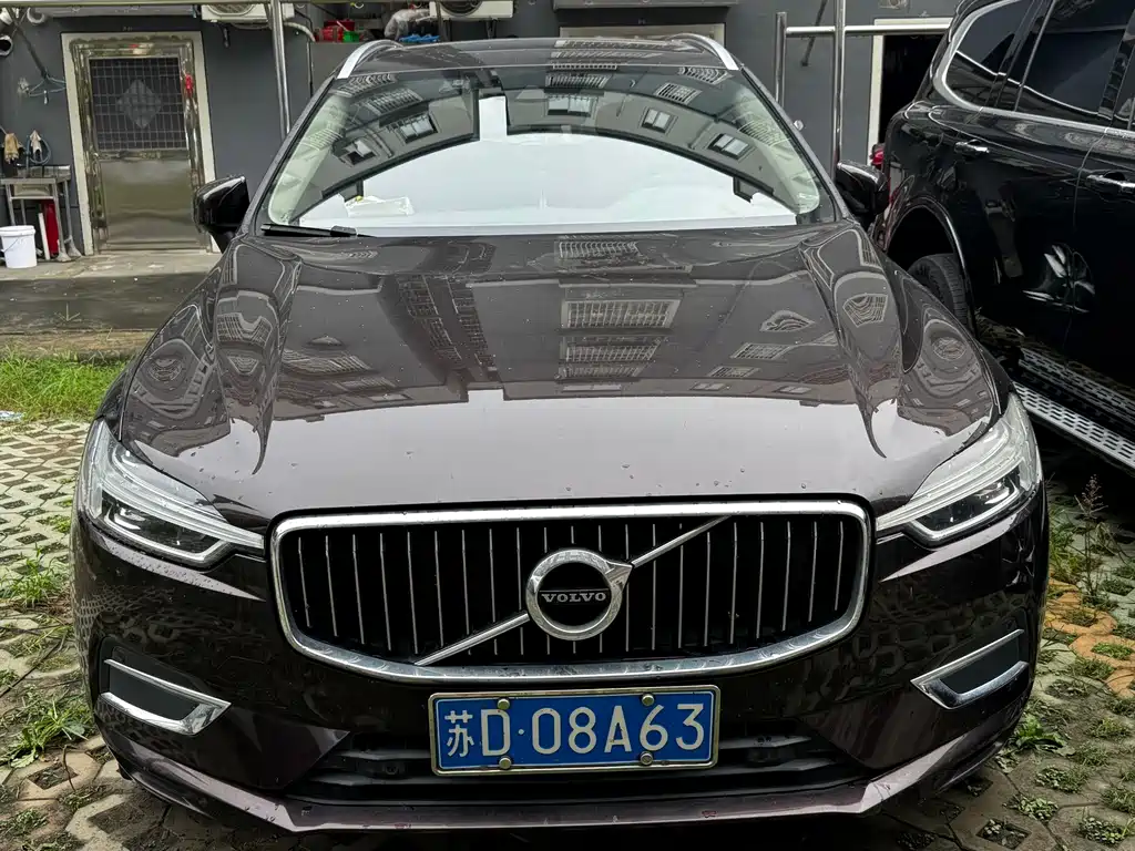 Volvo XC60 — фото 2