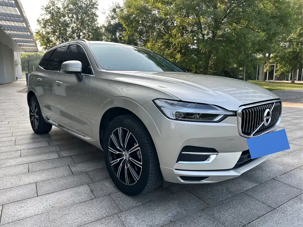 Volvo XC60 — фото 3