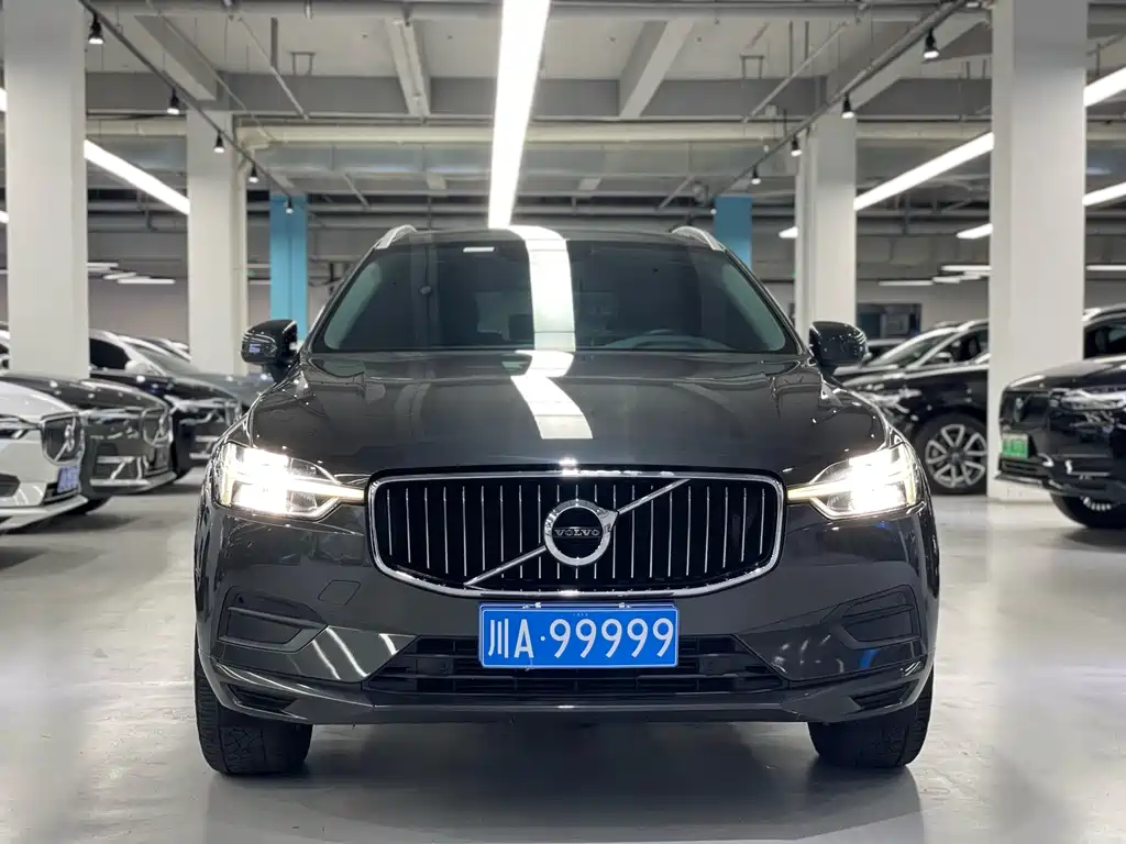 Volvo XC60 — фото 2