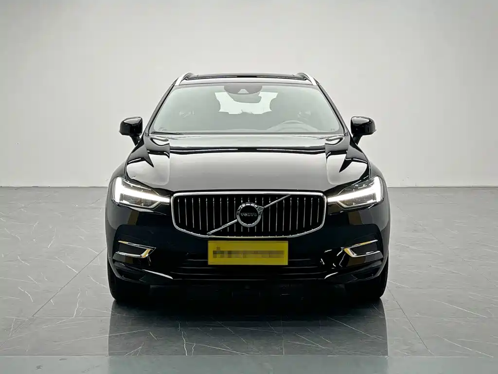Volvo XC60 — фото 2