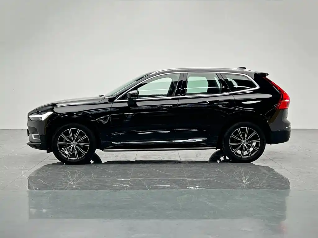 Volvo XC60 — фото 3