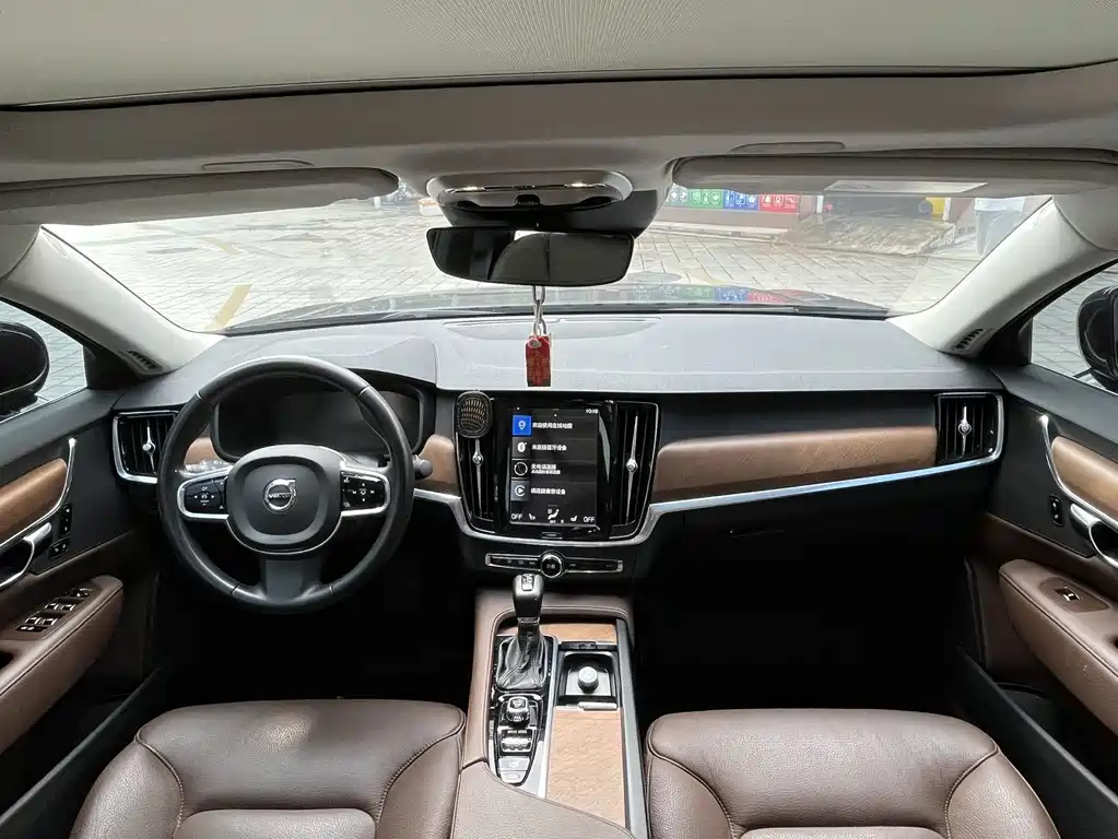 Volvo S90 — фото 9
