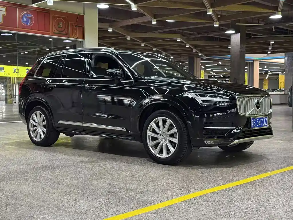 Volvo XC90 — фото 3