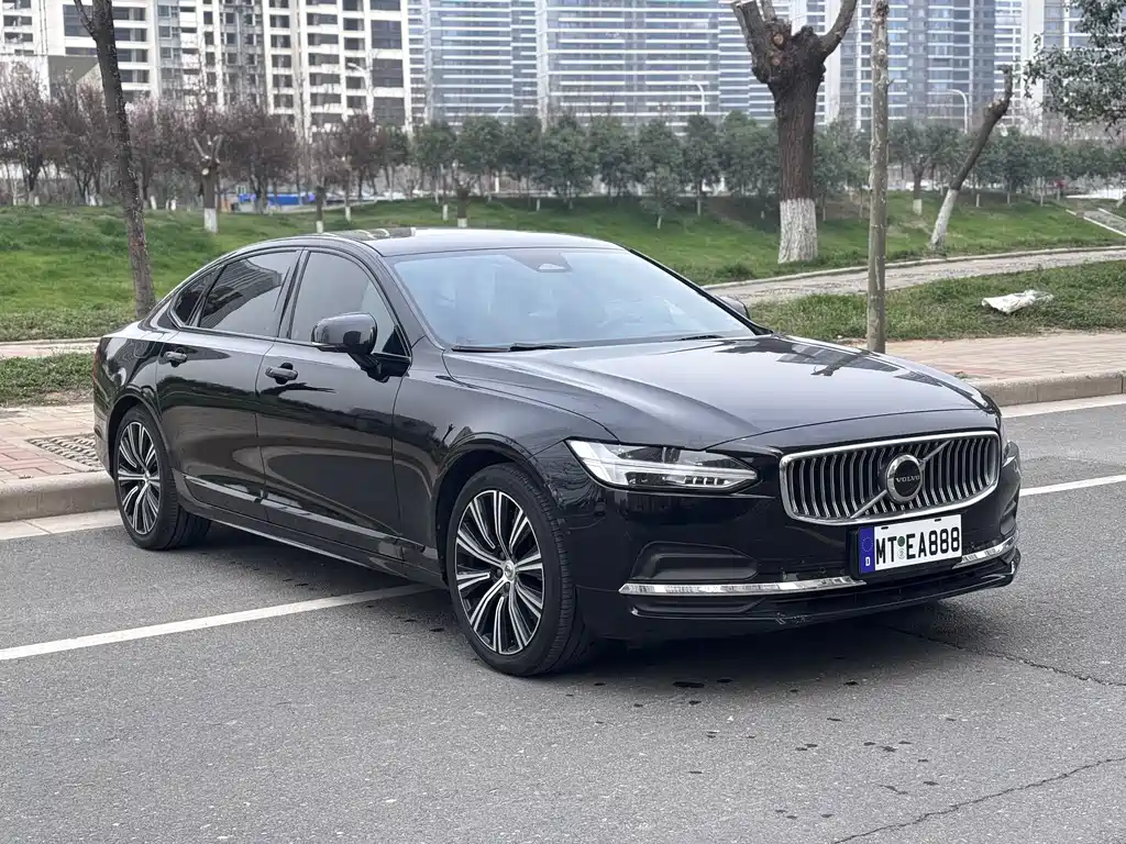 Volvo S90 — фото 3