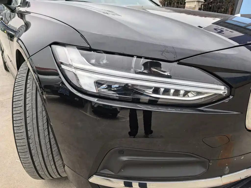 Volvo S90 — фото 10