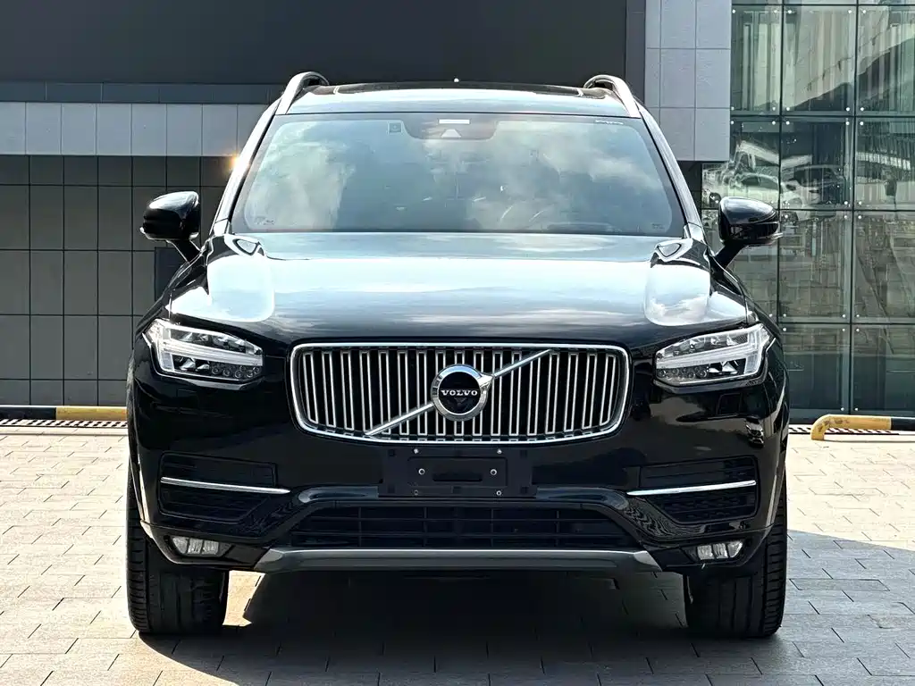 Volvo XC90 — фото 2