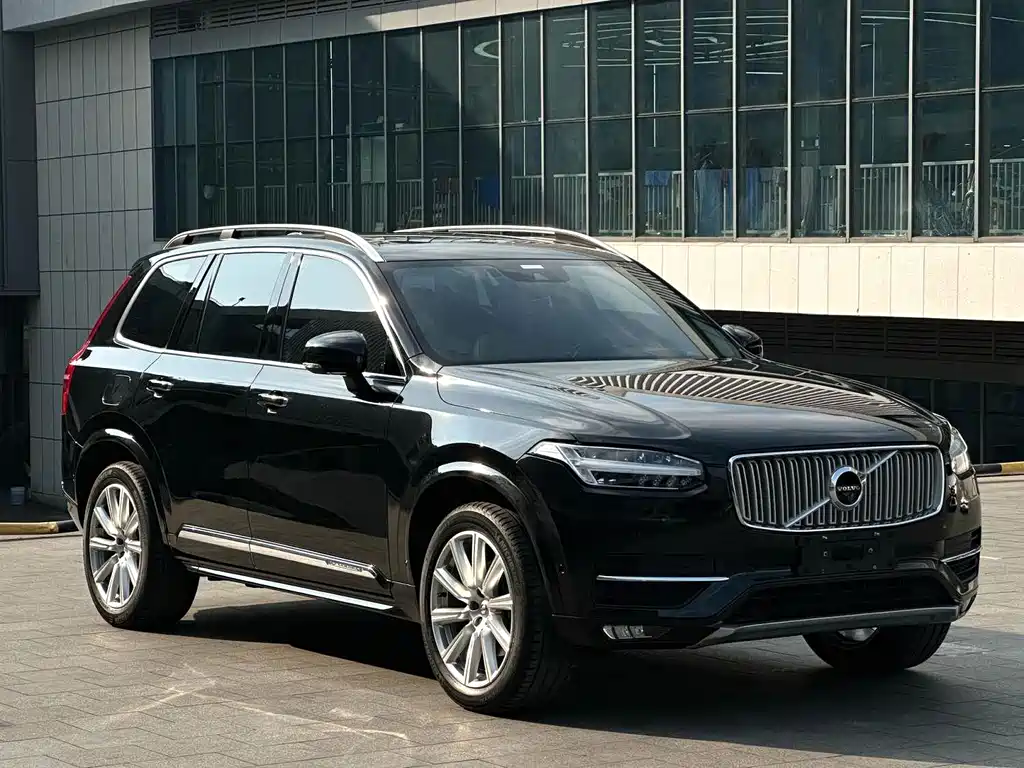 Volvo XC90 — фото 3