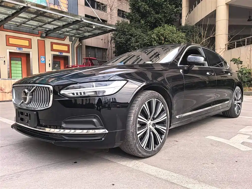 Volvo S90 — фото 4
