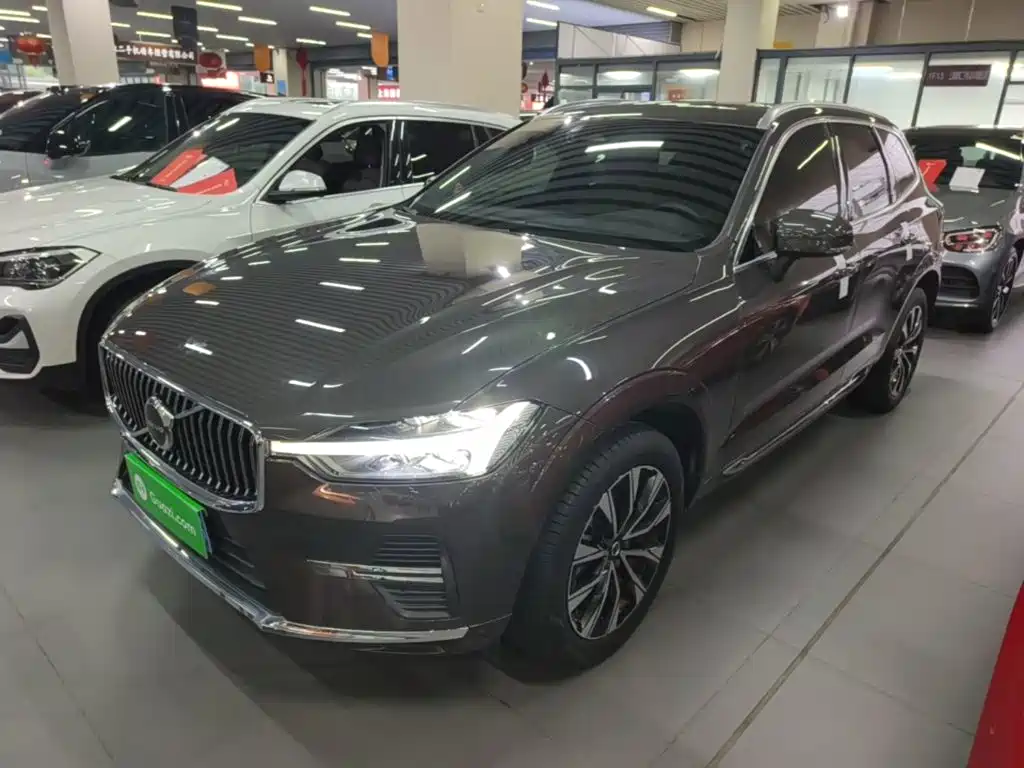 Volvo XC60 — фото 2
