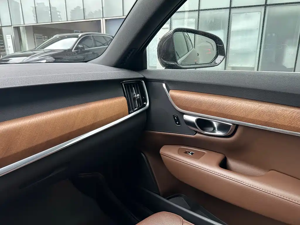 Volvo S90 — фото 11