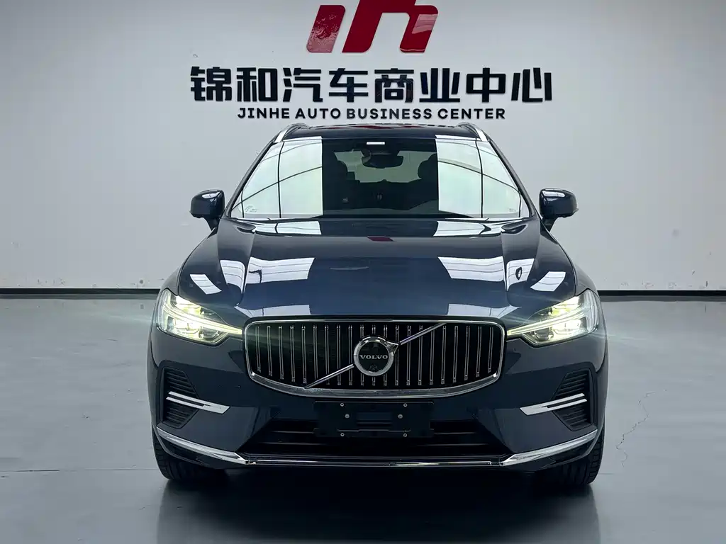 Volvo XC60 — фото 3