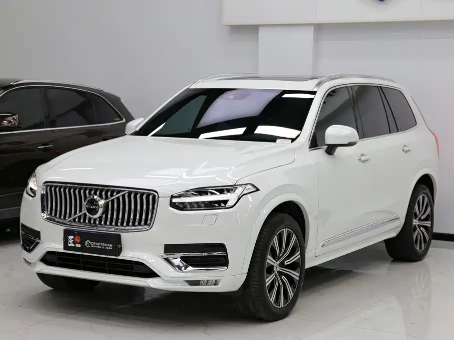 Volvo XC90 — фото 22