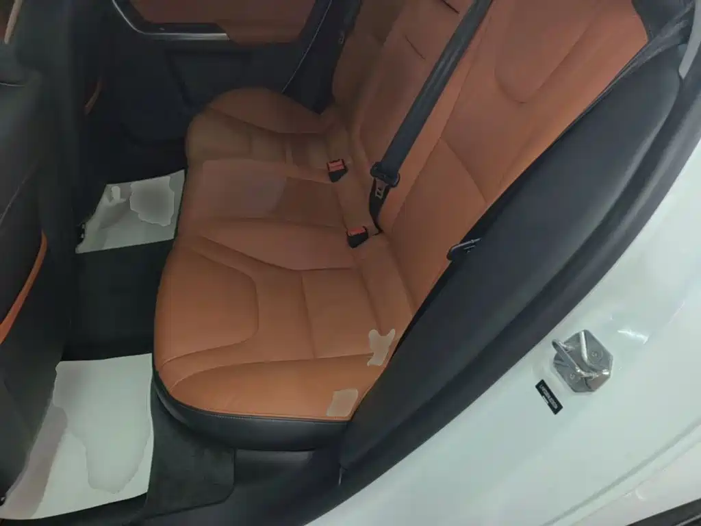 Volvo S60 — фото 17