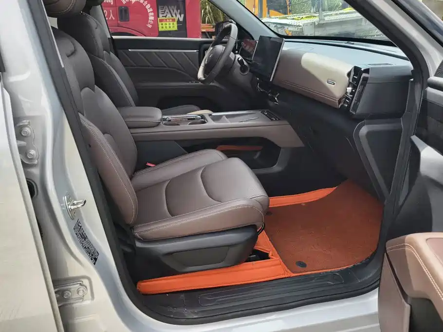 Wuling Xingguang 560 New Energy — фото 8