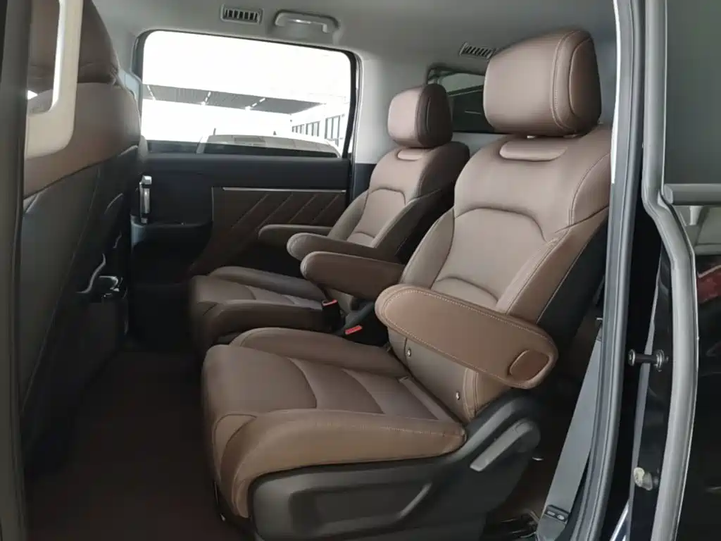 Wuling Xingguang 730 New Energy — фото 17