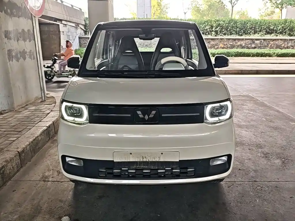 Wuling MINIEV — фото 3