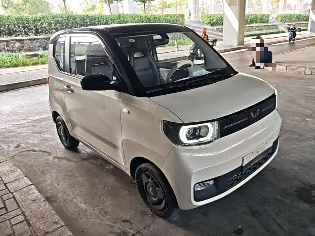 Wuling MINIEV — фото 4