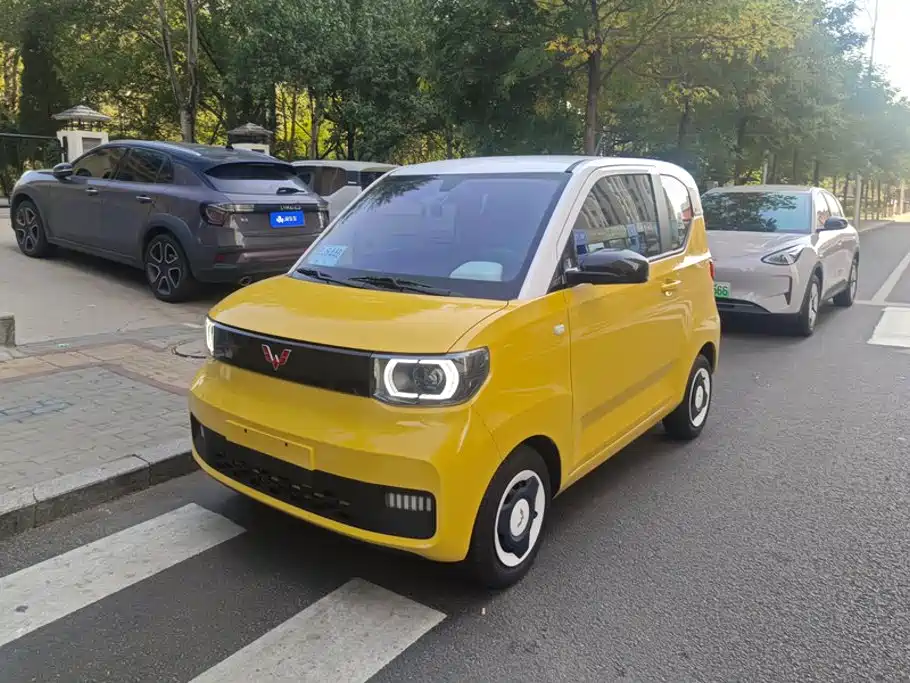Wuling MINIEV