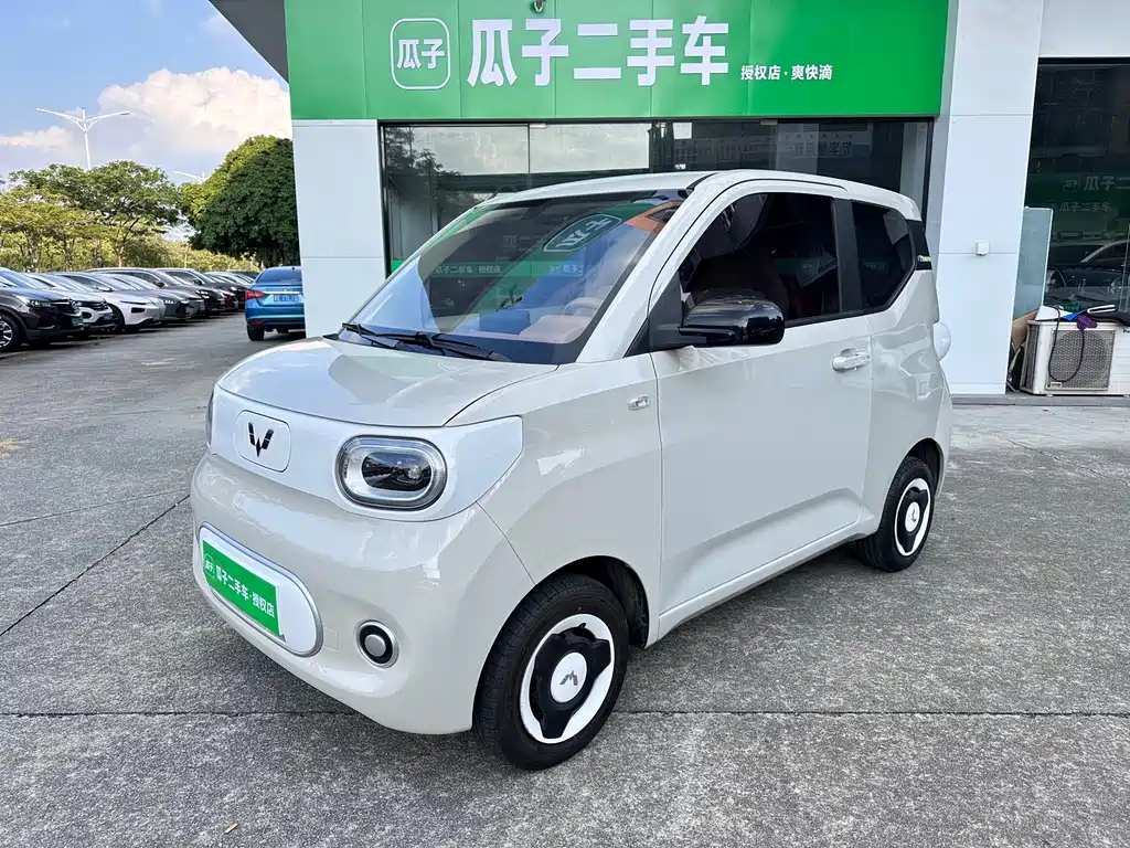 Wuling MINIEV