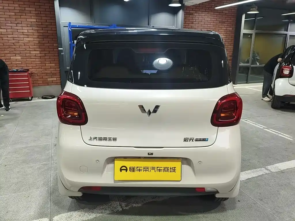 Wuling MINIEV — фото 8