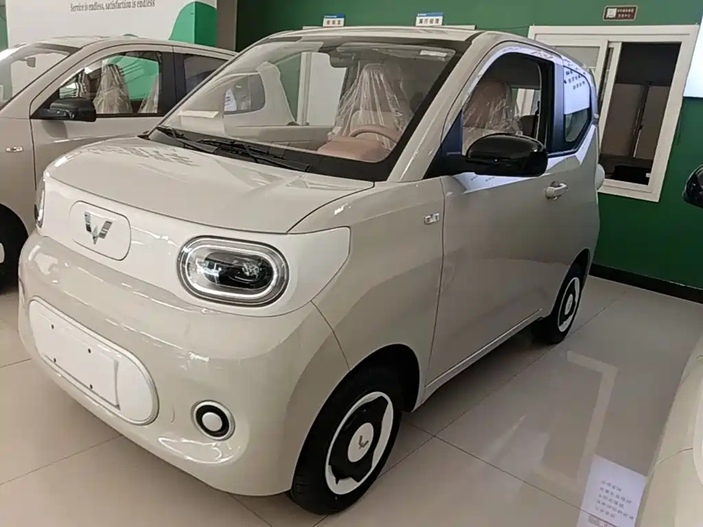 Wuling MINIEV — фото 2