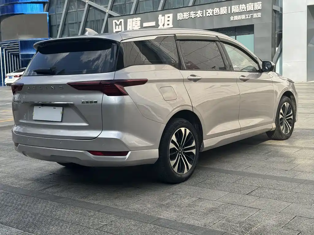 Wuling Victory — фото 4