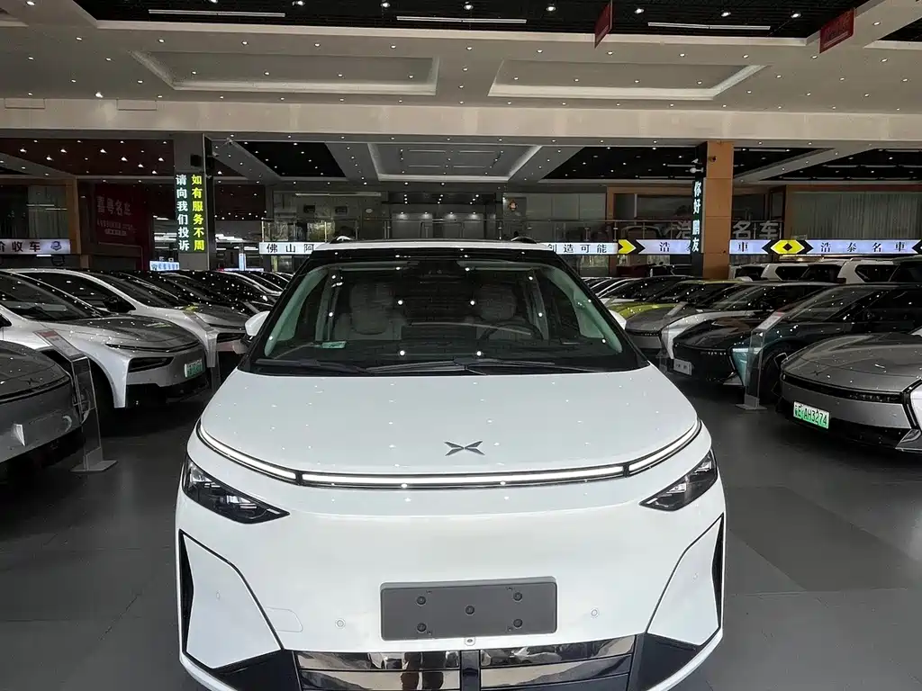 XPeng X9