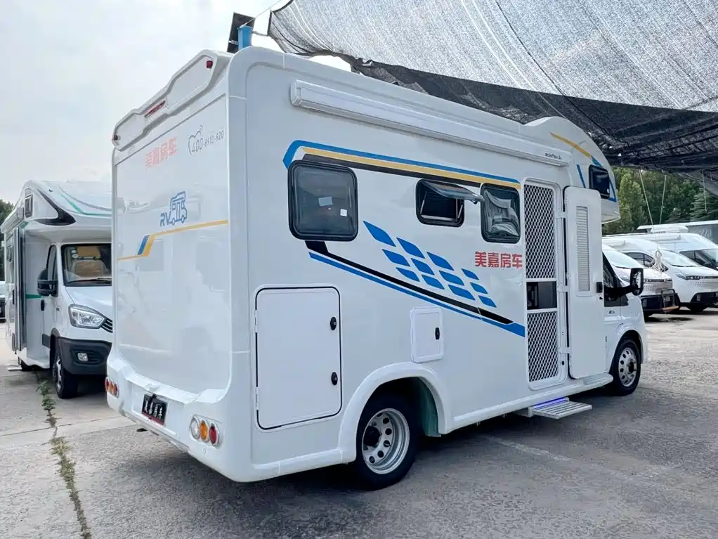 JMC RV  — фото 4