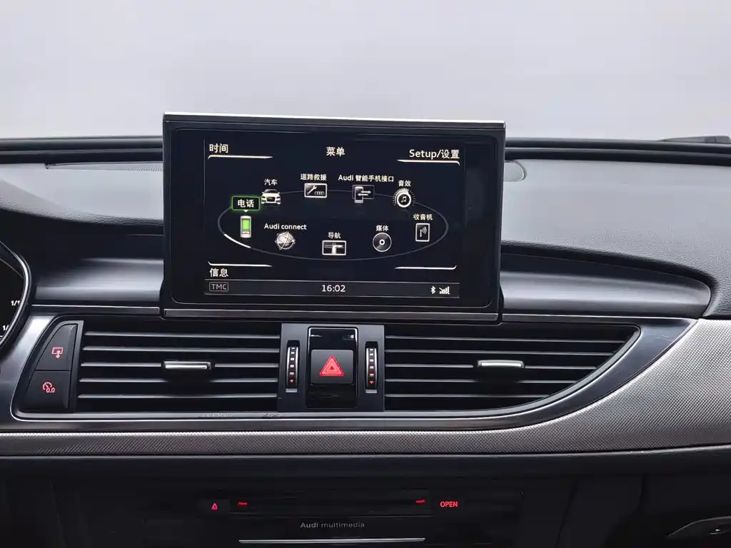 Audi A6L — фото 14